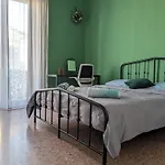 Casa Zeviani - Modern Apartment, Family Friendly, Free Public Parking Verona