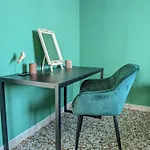 Casa Zeviani - Modern Apartment, Family Friendly, Free Public Parking *