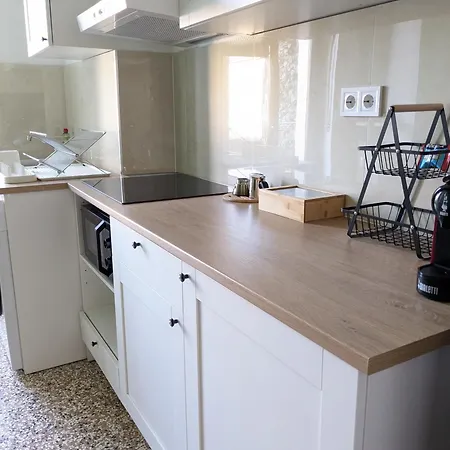 Casa Zeviani - Modern Apartment, Family Friendly, Free Public Parking Appartement
